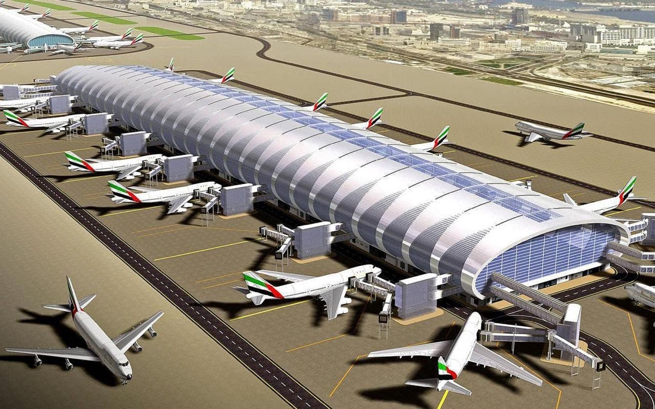 طائرة بلا طيار توقف الملاحة في مطاري دبي والشارقة قليلُا