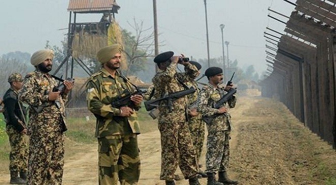 مقتل رجل وطفلة باكستانيين في إطلاق نار للقوات الهندية عبر الحدود