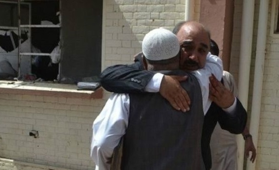 طالبان وداعش تتبنيان هجوم كلية الشرطة في باكستان