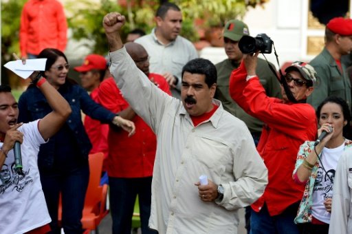 بدء الحوار بين الرئيس الفنزويلي والمعارضة