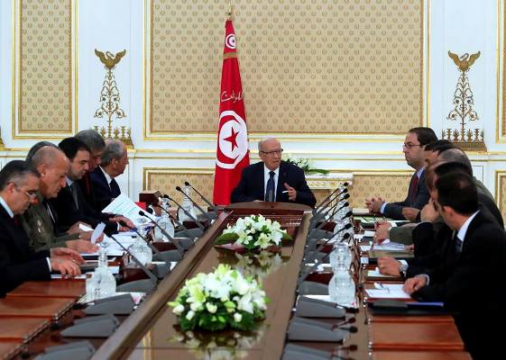 الرئيس التونسي مترأسا مجلس الأمن القومي يوم الاثنين