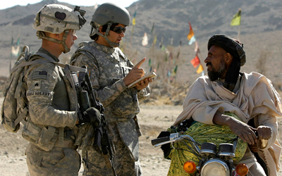 مترجمون أفغان سابقون يطالبون الحكومة الفرنسية بتسهيل نقل زملاء لهم من أفغانستان