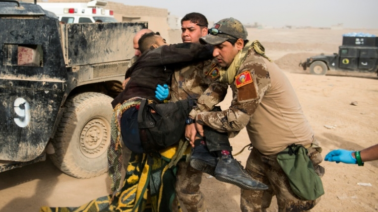 مسعفون ميدانيون أجانب على خط الجبهة في الموصل