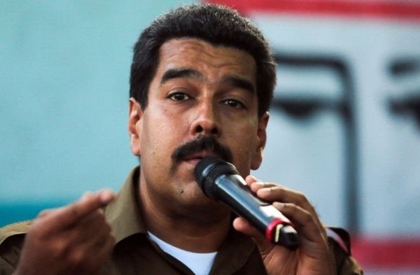مادورو يطالب أوباما بإلغاء مرسوم يعتبر فنزويلا تهديدا