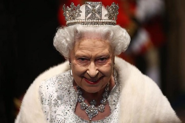 الملكة ستدعو ترامب لزيارة المملكة المتحدة