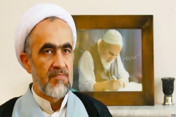 السجن 21 عاما لنجل آية الله منتظري في ايران