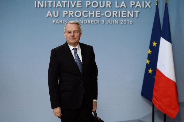 فرنسا تدعو الى اجتماع دولي حول سوريا