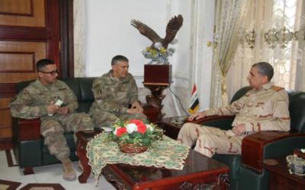 رئيس اركان الجيش العراقي مجتمعا مع قائد قوات التحالف في العراق وسوريا