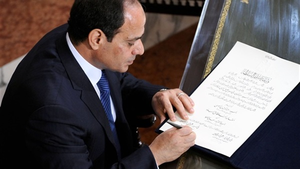 البرلمان المصري يرفع قانون الجمعيات الأهلية إلى السيسي للمصادقة عليه