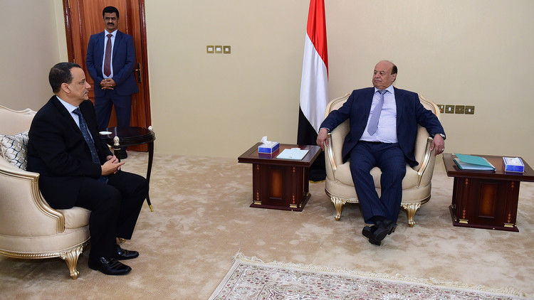 مبعوث الامم المتحدة يلتقي الرئيس اليمني في عدن