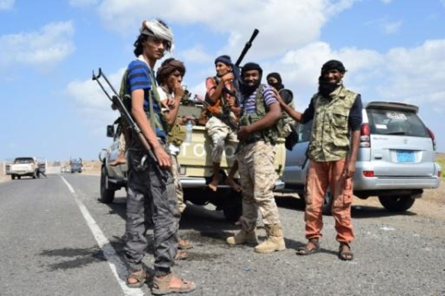 الحكومة اليمنية تستعد لطرد المتمردين من مضيق باب المندب