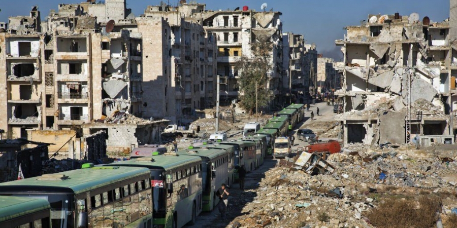 النظام يُعلّق عمليات الاجلاء في حلب