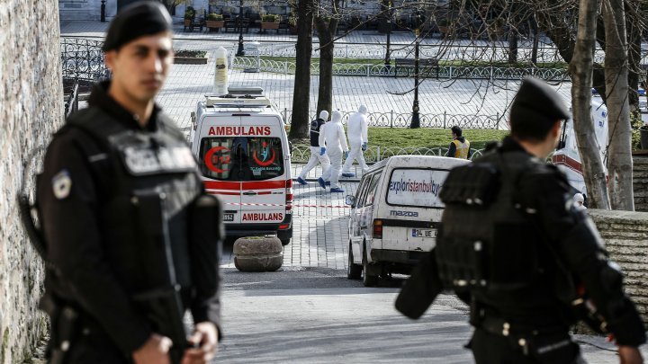 تركيا تعلن يوم حداد بعد الاعتداء المزدوج في اسطنبول
