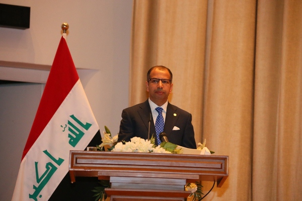 الجلوري يلقي كلمته في مؤتمر التعايش الأهلي في بغداد