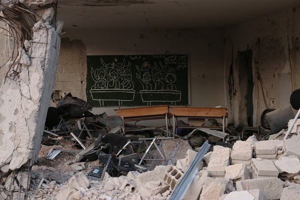 احدى المدارس المدمرة في داريا- عدسة إيلاف