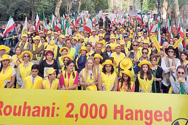 إيرانيو الخارج يتظاهرون ضد نظامهم