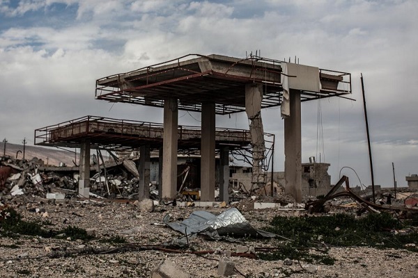 كانت محطة وقود قبل أن تصير أنقاضًا بفعل القصف الجوي