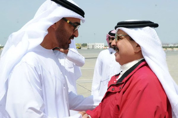 عاهل البحرين وولي عهد ابوظبي: عرض لملفات معمة 