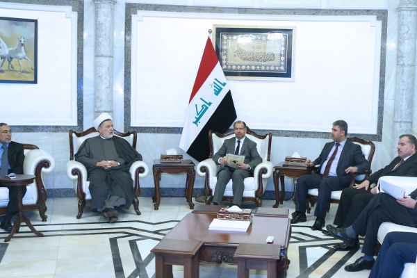 رئيس البرلمان العراقي يبحث مع رؤساء الكتل السياسية الاصلاح والتغيير الوزاري
