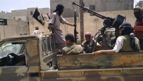 استئناف المعارك بين القوات اليمنية ومقاتلي القاعدة في عدن