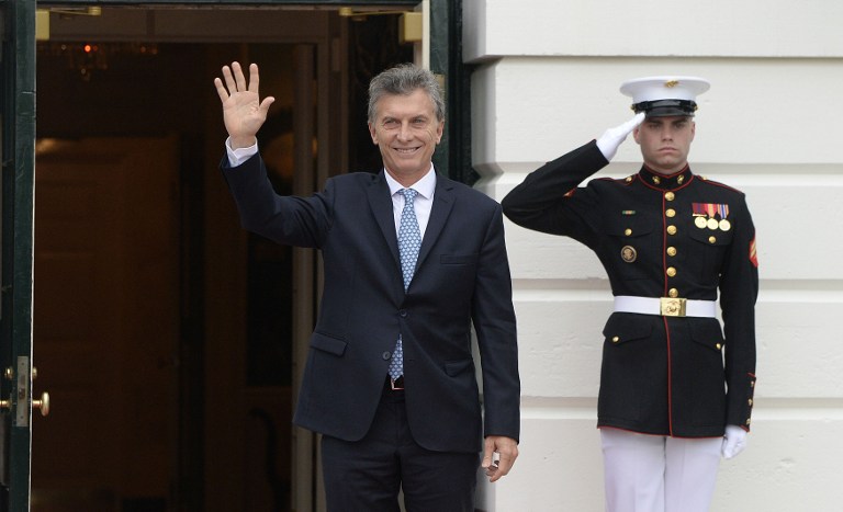 الرئيس الأرجنتيني ينفي ارتكابه أي مخالفة في 