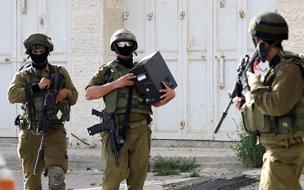 هدم منازل ثلاثة فلسطينيين قتلوا مجندة إسرائيلية