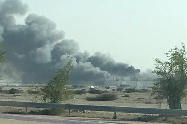 حريق داخل مجمع تجاري قيد الانشاء في قطر
