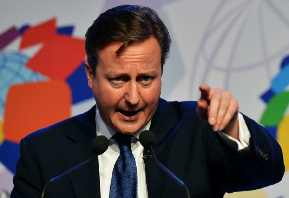 رئيس الوزراء البريطانيّ ديفيد كاميرون يحذّر من التّدقيق في الصّناديق الائتمانيّة