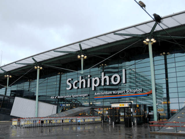 فتح تحقيق بعد تحذير في مطار سكيبول الهولندي