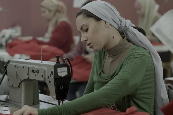 تتركز ظاهرة عمل النساء لدى الأسرة بدون أجر في الأقاليم المصرية