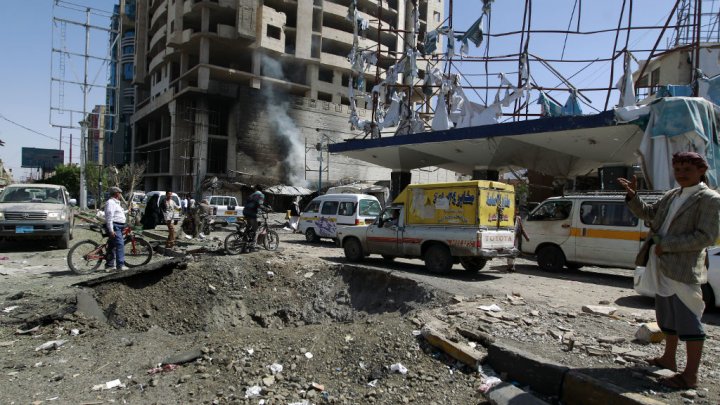 مقتل 4 جنود يمنيين بتفجير سيارة مفخخة في عدن