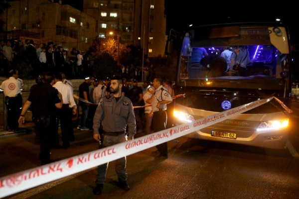 15 جريحًا على الاقل بهجوم استهدف حافلة في القدس