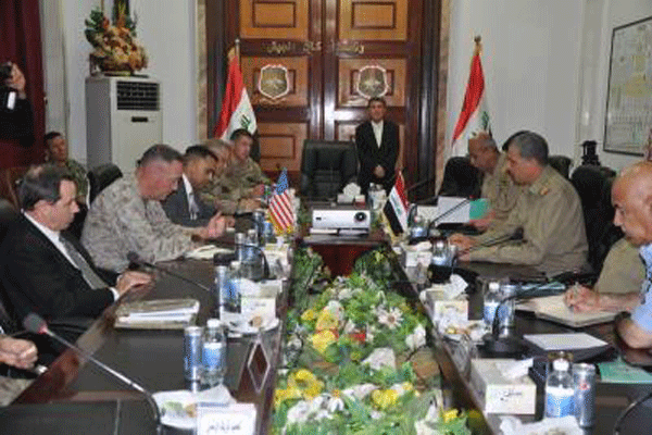 رئيس الاركان العراقي مجتمعا مع نظيره الاميركي في بغداد اليوم