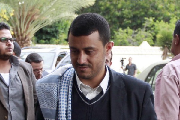 وفد المتمردين يصل الكويت للمشاركة في المباحثات اليمنية