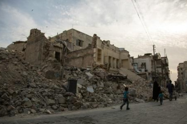 مقتل 13 مدنيًا في قصف جوي مكثف على الرقة