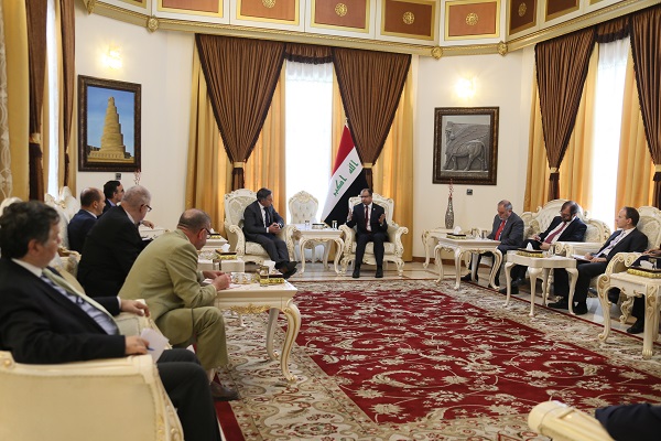 الجبوري مجتمعا مع سفراء الاتحاد الأوروبي في العراق