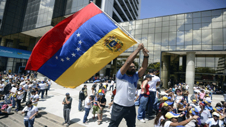 الحكومة الفنزويلية: توقيعات المعارضة لإقالة مادورو مزورة