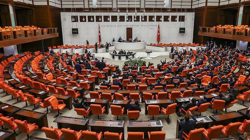 البرلمان التركي يبحث رفع الحصانة عن المؤيدين للأكراد