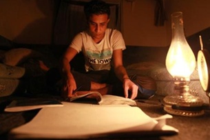 قتيل في احتجاجات على انقطاع الكهرباء في جنوب اليمن
