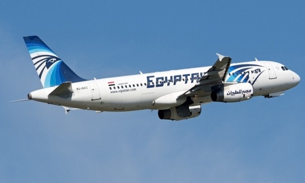 محادثات للبحث عن الصندوقين الاسودين للطائرة المصرية