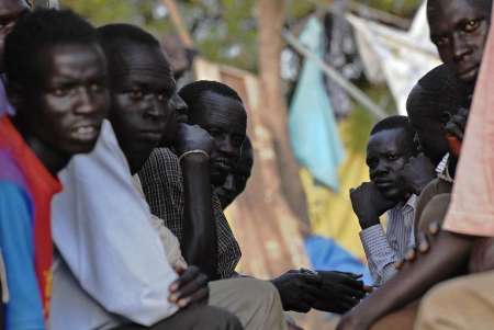 نحو 70 الف جنوب سوداني فروا الى السودان