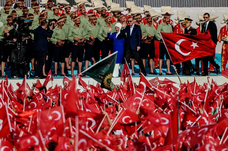 احتفالات ضخمة في تركيا في ذكرى 