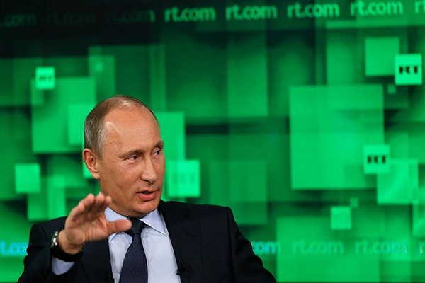 بوتين يفكك الإعلام المستقل في روسيا
