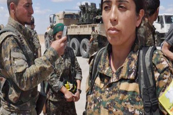 الكردية روجدا فيلات تقود جبهة تحرير الرقة 