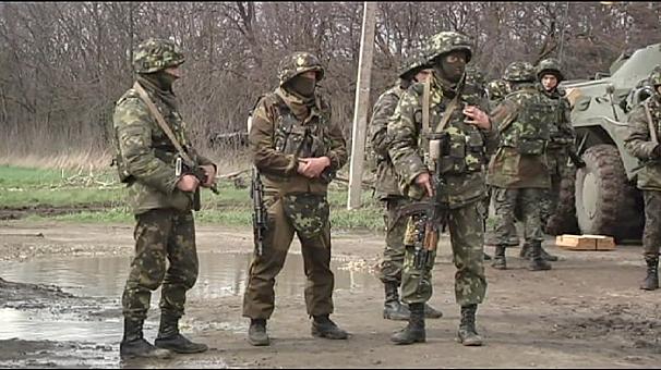 مقتل ثلاثة جنود أوكرانيين شرق البلاد