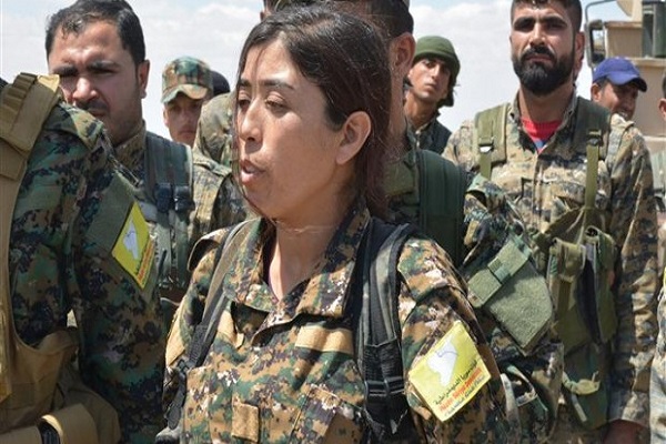 الكردية روجدا فيلات تقود جبهة تحرير الرقة 