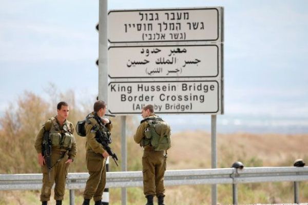 سيارة دبلوماسية نروجية تستخدم للتهريب بين إسرائيل والاردن