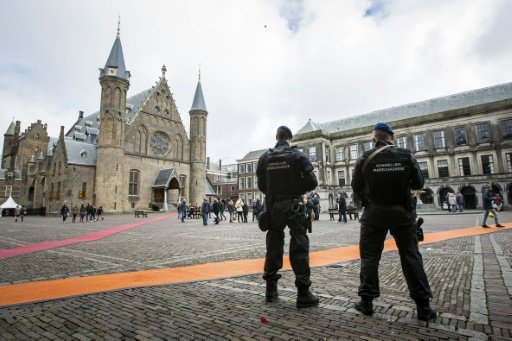 هولندا تحقق في خلية محتملة على صلة باعتداء دوسلدورف