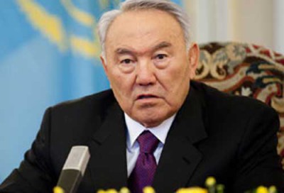 رئيس كازاخستان يتهم إسلاميين متطرفين بهجمات الأحد