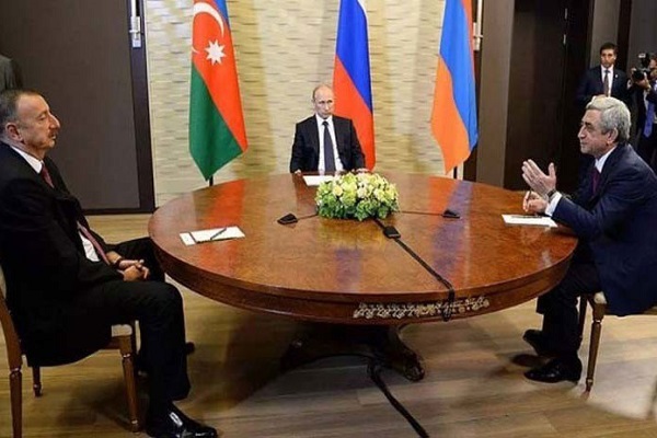 قمة سابقة تجمع بوتين ورئيسي ارمينيا واذربيجان